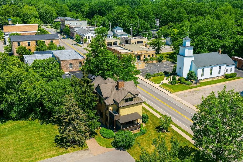 Best Siding Repair pros in Clarkston, MI